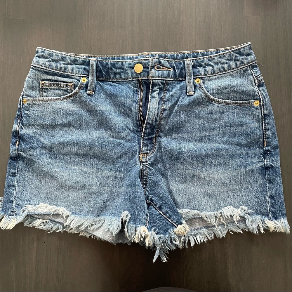 Universal Thread Shorts Sz. 8/29R